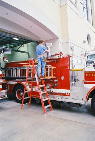 Tail Pipe Adaptor